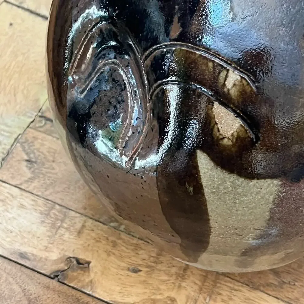 Hand-thrown Studio Art Pottery Stoneware Pot 8